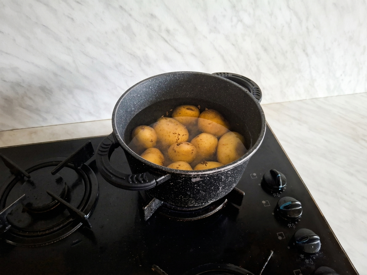 Sous-vide morčacie stehno s pečenými zemiakmi - 1